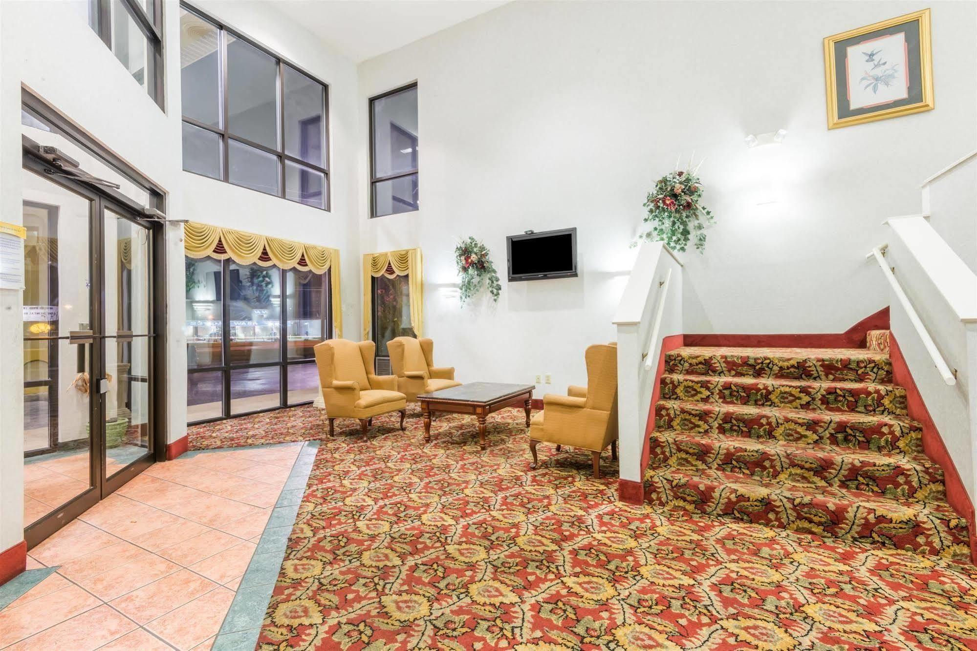 Days Inn By Wyndham Montgomery Exterior foto